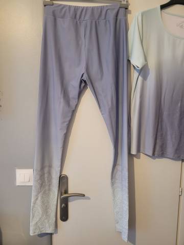 Ensemble Tshirt manche courte et legging de voltige