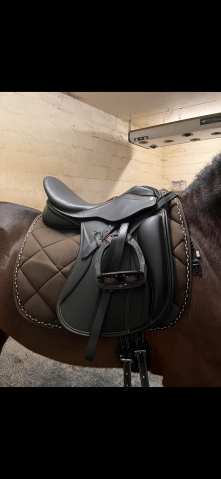 Selle de dressage Zaldi San Jorge Plana