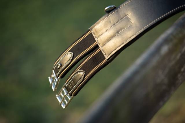 Sangle bavette HFI Evo cuir avec mousqueton