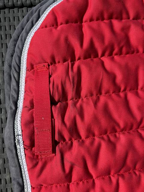 Tapis Fouganza rouge/gris