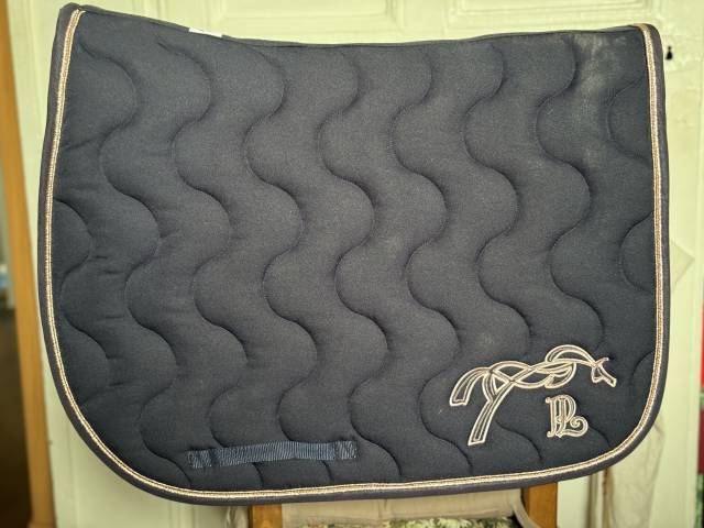 Tapis Penelope Leprevost et bonnet Sapristouch