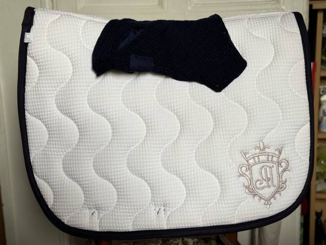 Tapis Penelope Leprevost et bonnet Sapristouch