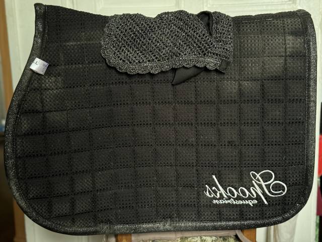 Tapis spooks et bonnet Eskadron