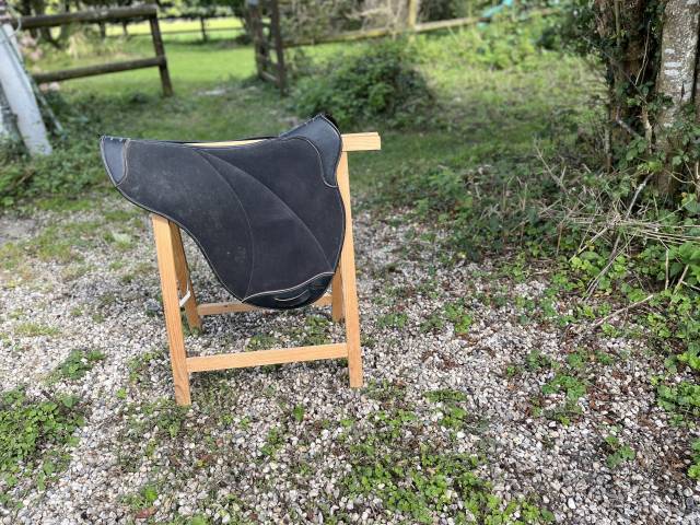 Selle de dressage Bates « Cair »