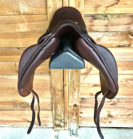 Selle dressage Meyer 17,5
