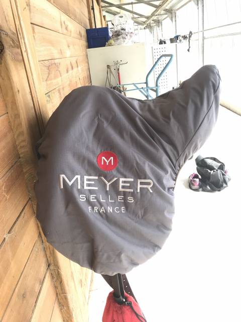Selle dressage Meyer 17,5