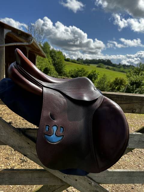 Selle Delgrange année 2019, taille 17,5