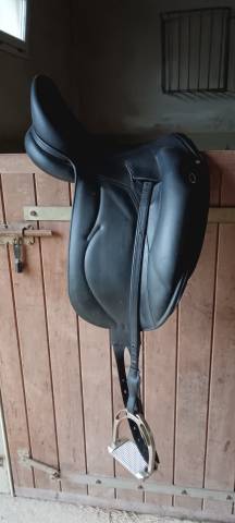 Selle DEVOUCOUX modèle MENDIA 18" 