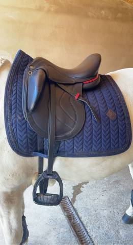 Selle Dressage CWD 17’5