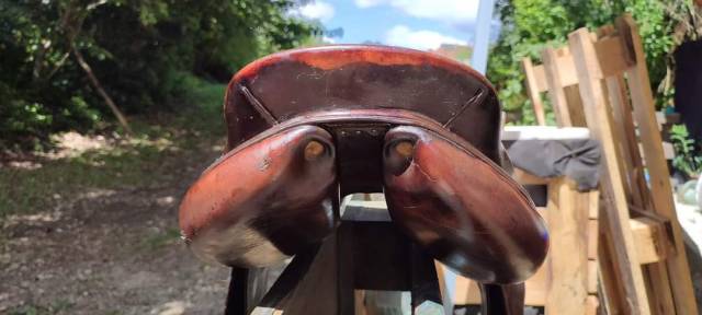 Selle Bruno Delgrange 17.5 petit prix pour départ rapid