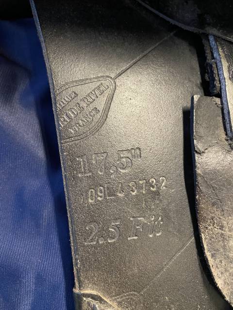 Selle mixte noire 17,5 pouces 