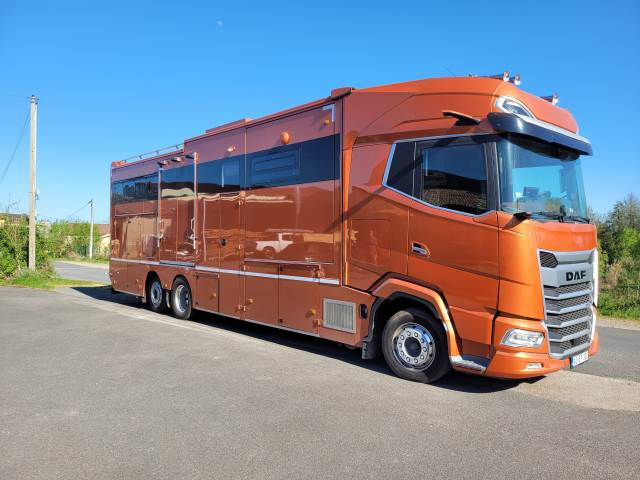 Camion neuf 6 chevaux grand luxe
