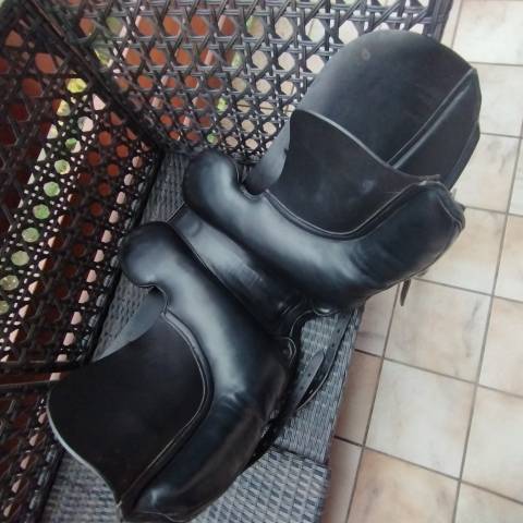 Selle Kent&Master > Thorowgood T4 T8 COB cuir 17 pouces