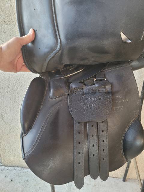 Selle cuir fouganza 17,5"