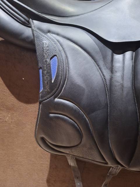 Selle dressage Devoucoux 