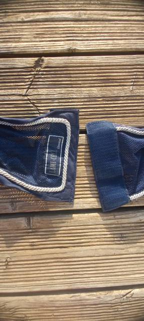 Couvre-rein anti mouche 