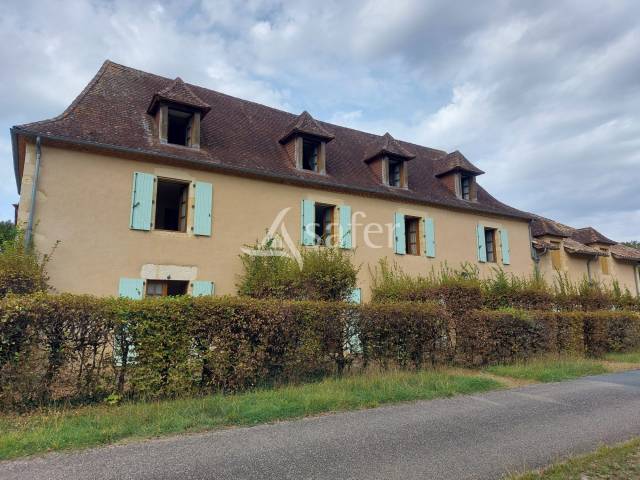 Résidence avec appartements meublés sur 11ha en périgord noir