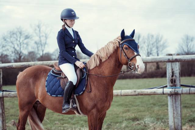 Tapis de selle LOVE MIXTE Marine - GEM