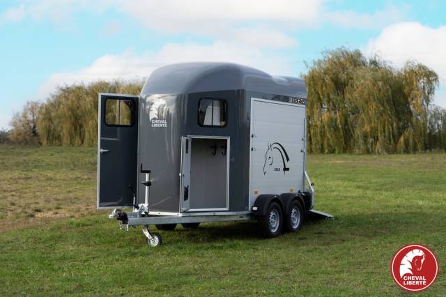 VAN CHEVAL LIBERTE NEUF  – GOLD ORIGINS ALU AVEC SELLERIE – 2 PLACES