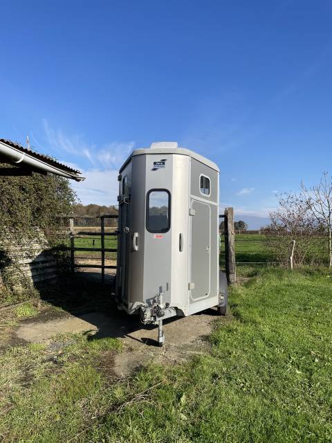 Van Ifor Williams 2 places 907566 Acheter ce van Equirodi France