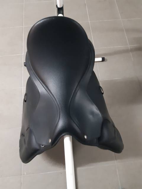 Selle mixte WINTEC 500 hart 17,5 pouces