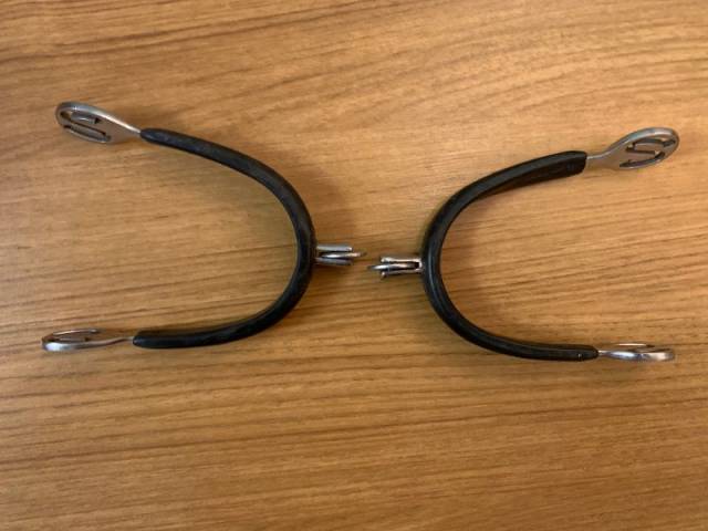 éperons à mollettes lisses 2,3 cm