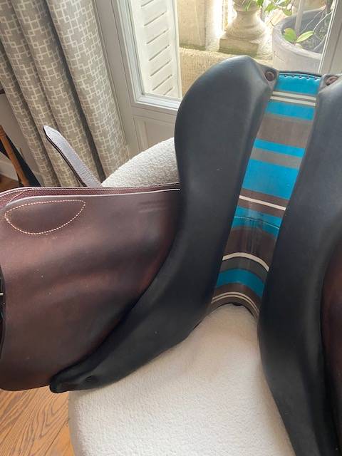 Selle Voltaire Design - Modèle Stuttgart-Chocolat