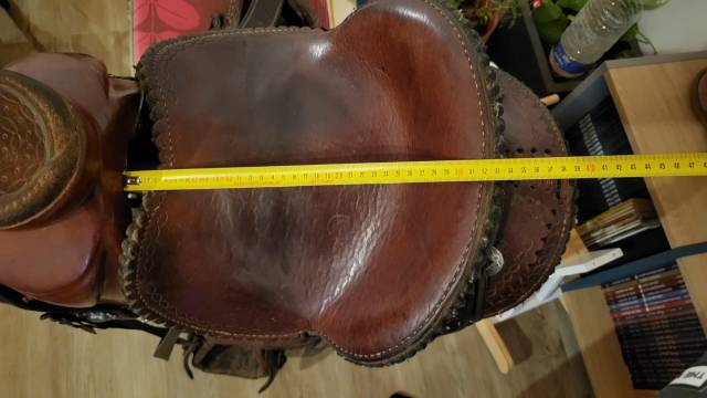 Selle mexicaine collier de chasse et tapis 