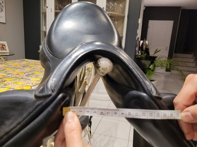 Selle dressage Aachen Forestier 18.5