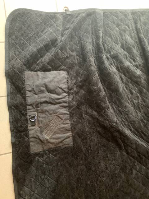 couverture de box noire Kentucky 150 gr 155 cm