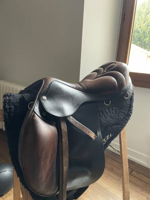 Selle ÉQUIPE modèle EMPORIO