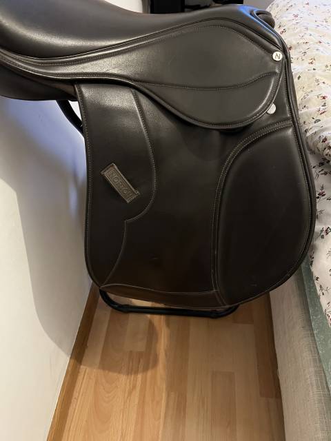 Selle Norton mixe Rexine 17 pouces