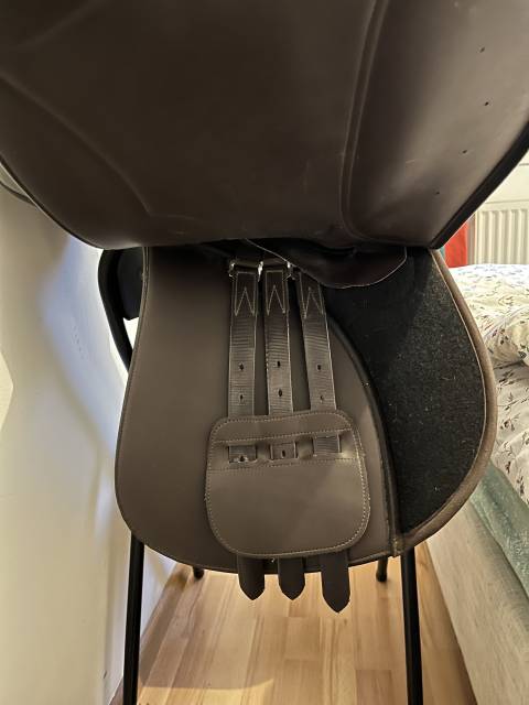 Selle Norton mixe Rexine 17 pouces