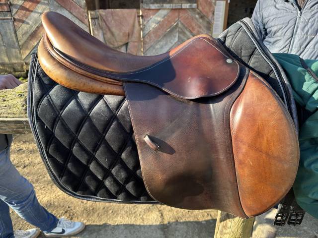 Selle Devoucoux Biarritz 18p