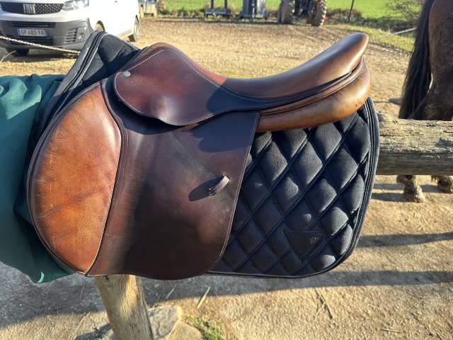 Selle Devoucoux Biarritz 18p