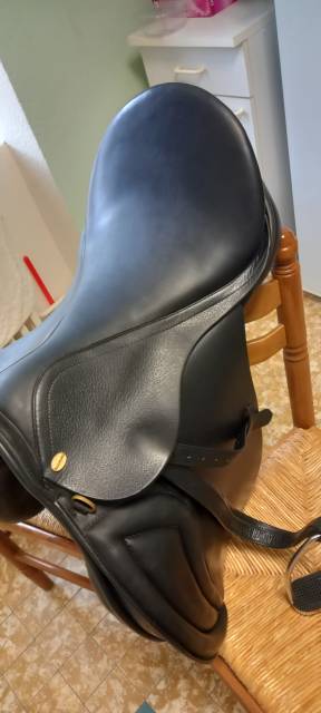 Selle mixte Euroriding Topas 18 pouces