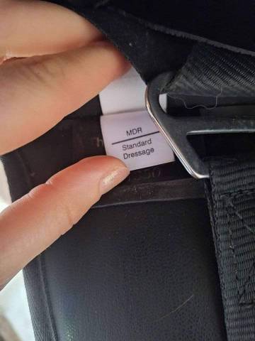 Selle dressage thorowgood 18"