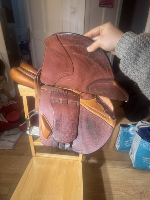À vendre selle CWD 2 Gs 