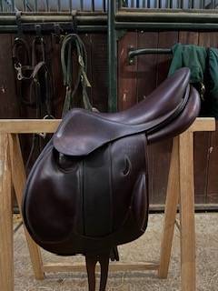 Selle Devoucoux Chiberta K 16.5"