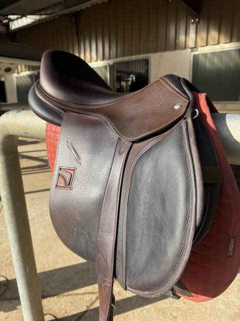 Selle childeric FMC de 2023