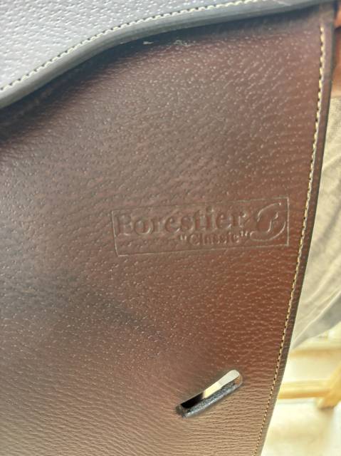 Selle forestier modèle Classic 17p 