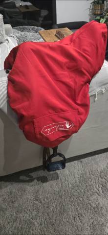 Selle de dressage Equipe modèle Viktoria