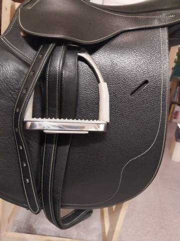 selle mixte  noire 17''