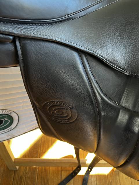 Selle de dressage Forestier 17.5
