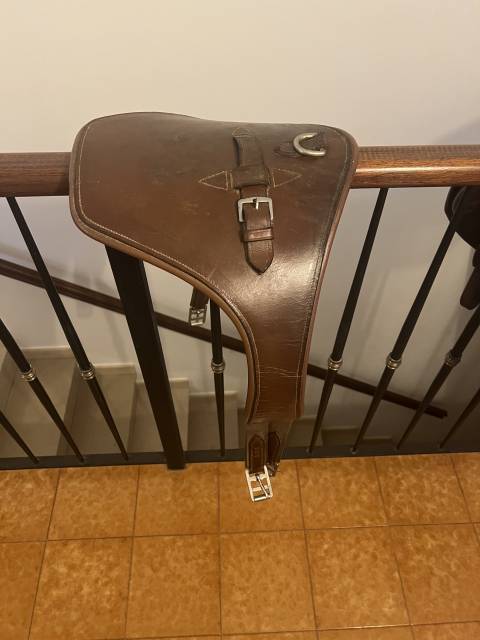 Selle mixte Devoucoux 17 pouces