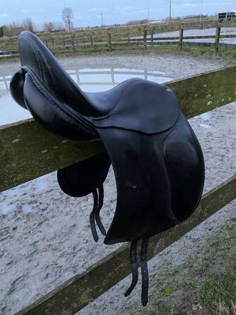 Selle de dressage Bruno Delgrange
