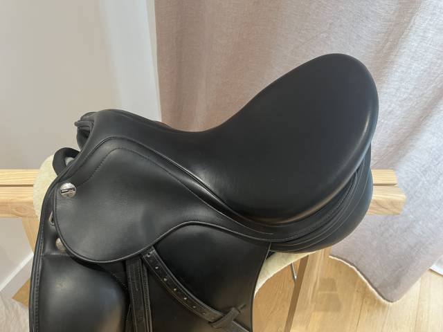 Selle dressage ErrePlus très bon état 
