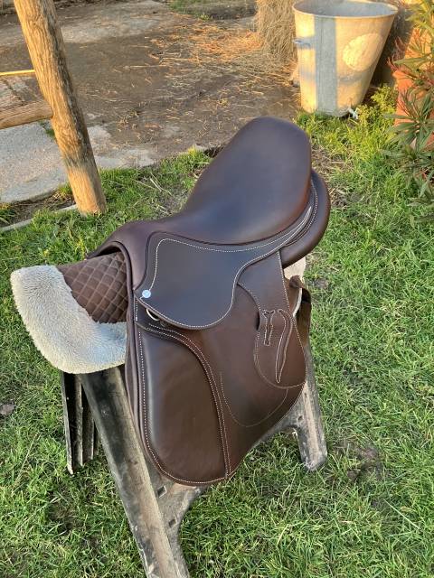 Selle Antarès Connexion 17’ 2023