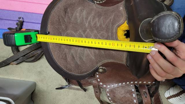 Selle Western enfant avec étriers et croupière