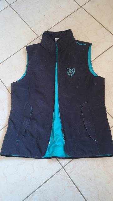 Veste sans manche fouganza taille 40 Veste sans manche 